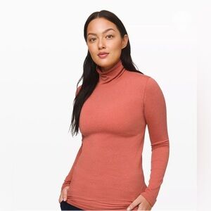 lululemon athletica Yin Vibes Turtleneck Top size 4